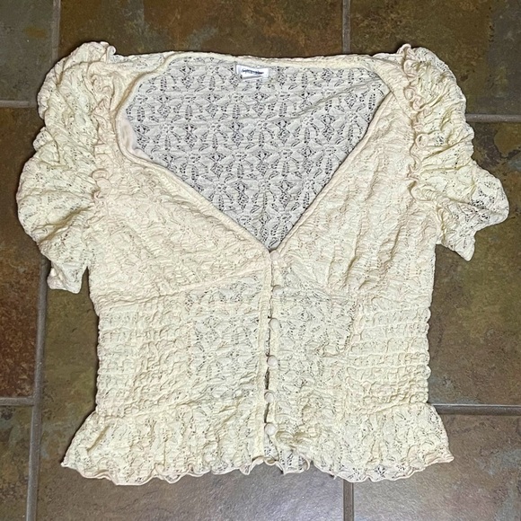 NWOT UO Kimchi Blue Hollie Puff Sleeve Ruffled Blouse - Picture 5 of 7